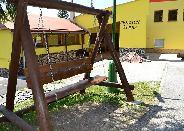 招待所 斯特拉巴旅馆 Štrbské Pleso