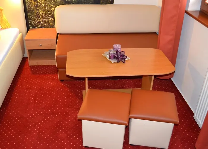 招待所 斯特拉巴旅馆 Štrbské Pleso